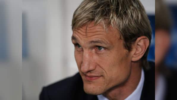 Sami Hyypia sacked as Leverkusen manager after Hamburg loss