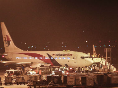 Bangalore-bound Malaysia Airlines jet pilot praised for safe landing Bangalore-bound Malaysia Airlines jet pilot praised for safe landing