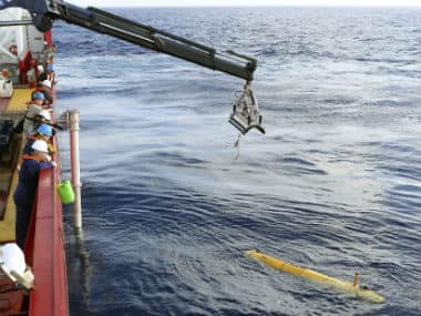 The submarine has not yet found any sign of the MH370. AP