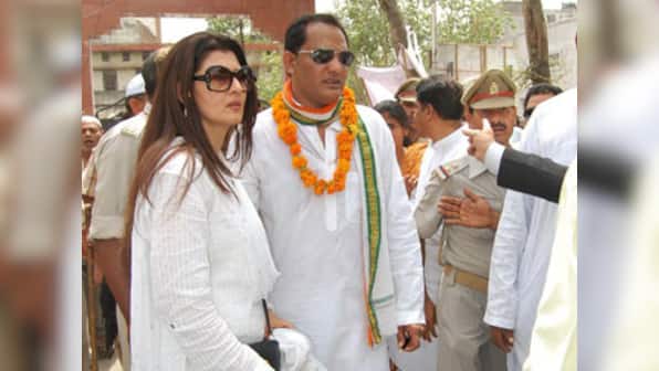 Why does no one call Modi an outsider in Varanasi, asks Azharuddin