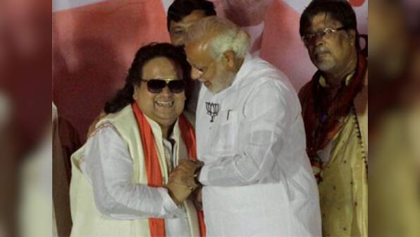 Modi taunts Mamata over Saradha; Look after your wife, retorts TMC