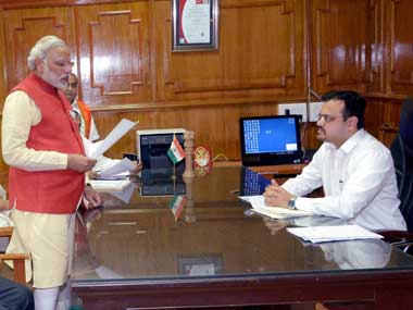 How Election Commission makes law return to India during polls How Election Commission makes law return to India during polls