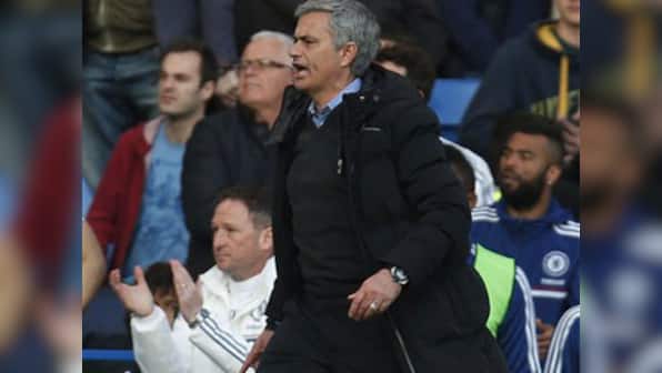 Mourinho and his classic reaction after Sunderland defeat