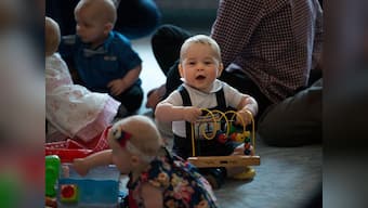 Aww...Baby Prince George hosts Royal play date in NZL