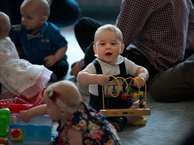 Aww...Baby Prince George hosts Royal play date in NZL Aww...Baby Prince George hosts Royal play date in NZL