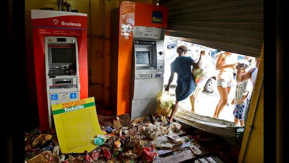 Photos: Brazil lapses into chaos as police goes on strike