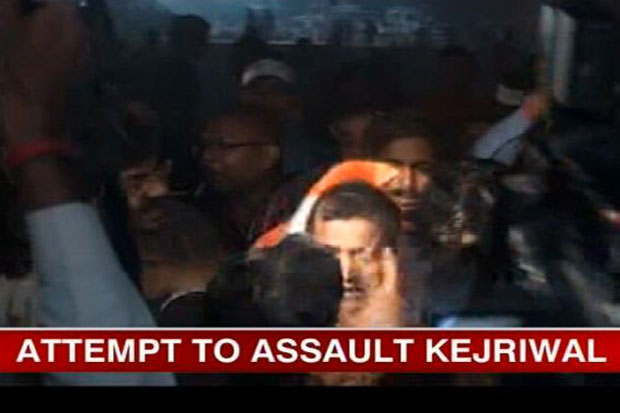 Kejriwal: Meet India's favourite star target to slap and punch Kejriwal: Meet India's favourite star target to slap and punch