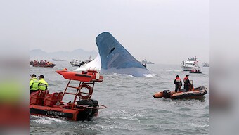 South Korean ferry disaster: Divers spot 3 bodies, captain arrested