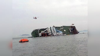South-Korean ferry that sunk may have been going too fast