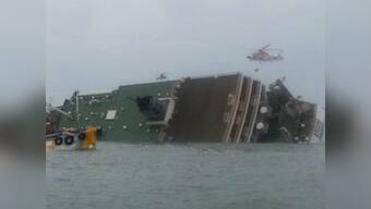 S-Korea ferry: Rescued vice-principal found hanging