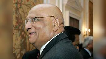 This is Lord Swaraj Paul's advice to India's next prime minister