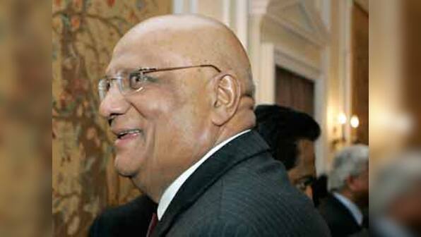 This is Lord Swaraj Paul's advice to India's next prime minister