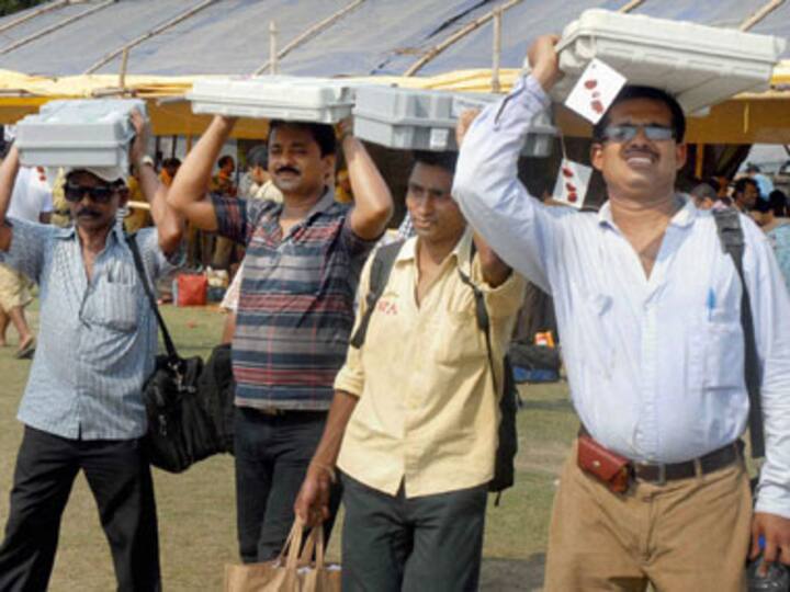 Punjab records 14% turnout till 10 am; minor clashes between Cong,SAD