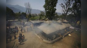 More teams withdraw, Nepal's Everest season in jeopardy