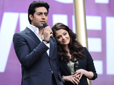 Abhishek-Aishwarya 'truly touched' by anniversary wishes from fans Abhishek-Aishwarya 'truly touched' by anniversary wishes from fans