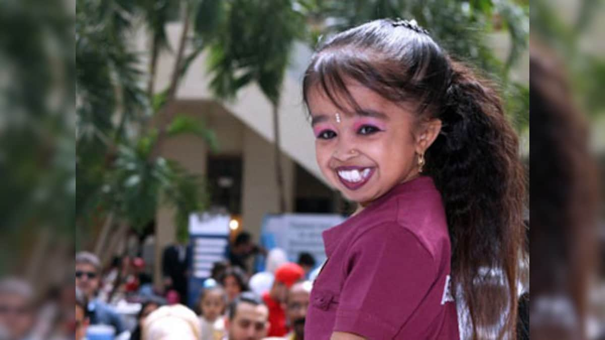 World's smallest woman Jyoti Amge casts her vote from Nagpur – Firstpost