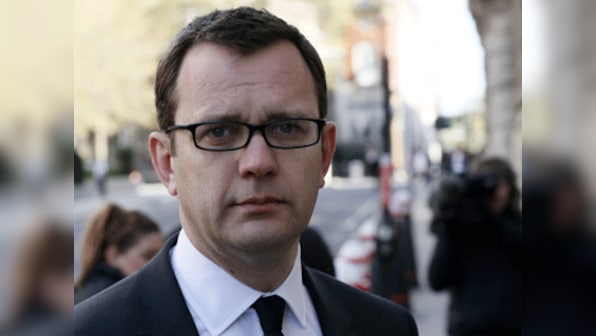Phone-hacking trial: Coulson says affair with Brooks was wrong