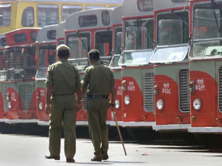 Mumbai's BEST conductors, drivers on strike to protest new scheduling software