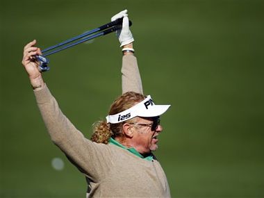 Masters notebook: Old guys get it done in opening round Masters notebook: Old guys get it done in opening round