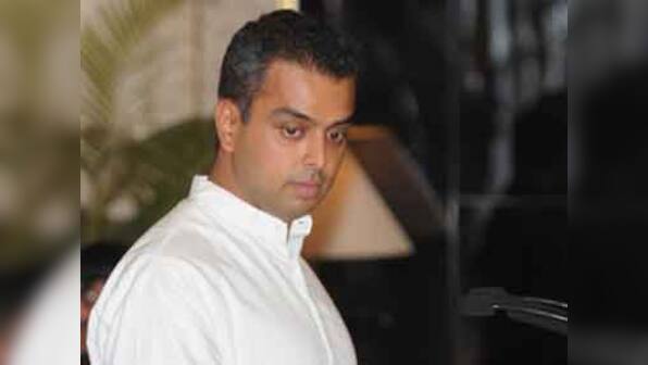 Elections 2014: Godrej, Parekh, Kotak support Milind Deora in South Mumbai