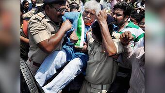 Mistry wants prime advt locations on city roads, writes to EC