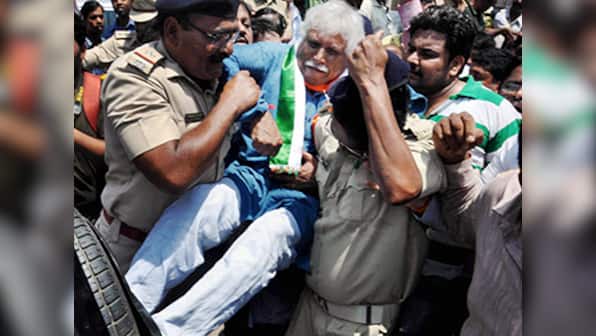 Mistry wants prime advt locations on city roads, writes to EC