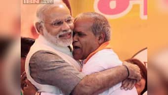 Only in India: UP turncoat says "Don't vote for me"