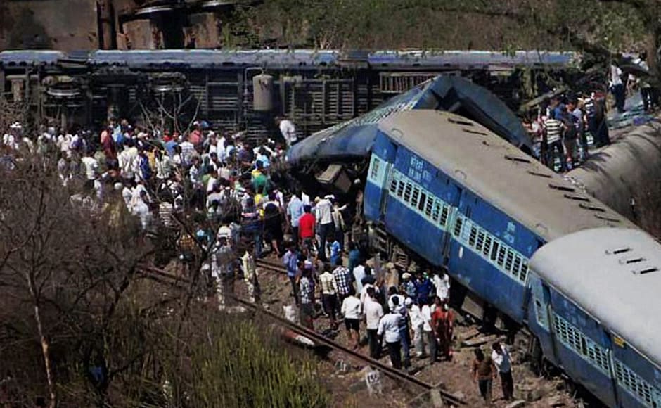 Four bogies of the crowded Diva-Sawantwadi passenger train derailed near Nagothane, around 100 km south of Mumbai. Four bogies of the crowded Diva-Sawantwadi passenger train derailed near Nagothane, around 100 km south of Mumbai.