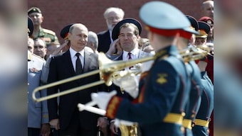 Putin keeps Russians, West guessing with Ukraine shift