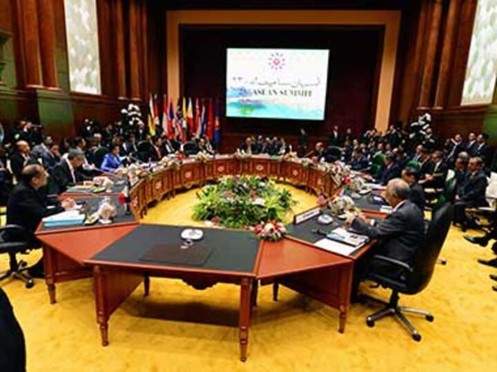 ASEAN meet: Delegates arrive, Malaysian PM Najib Razak to chair