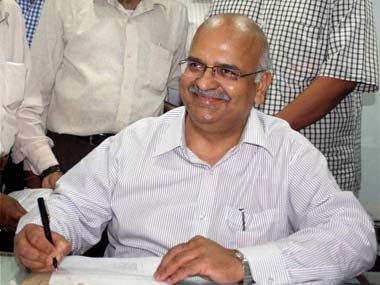 UP Chief Secretary removed, Alok Ranjan appointed in his place UP Chief Secretary removed, Alok Ranjan appointed in his place