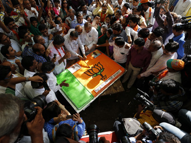 Amid celebrations, Mumbaikars talk of expectations from Modi Amid celebrations, Mumbaikars talk of expectations from Modi