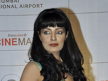 Celina Jaitly announces birth of twins; expresses grief over loss of one to heart condition Celina Jaitly announces birth of twins; expresses grief over loss of one to heart condition