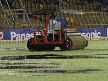 KKR vs KXIP match can be played if it doesn't rain for 2 hours: Curator