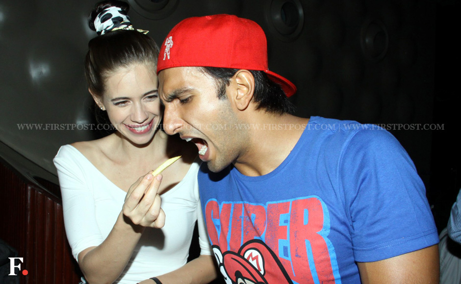 Spotted: Ranveer Singh eating out of Kalki Koechlin's hand (literally) Spotted: Ranveer Singh eating out of Kalki Koechlin's hand (literally)