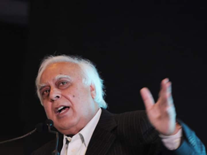 Govt to name judge to probe snoopgate before 16 May, says Sibal