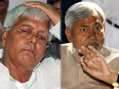 Nitish to live now on Lalu's street 