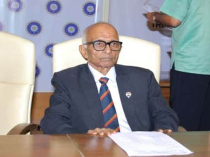Madhav Mantri was Mumbai cricket's 'first and last disciplinarian'