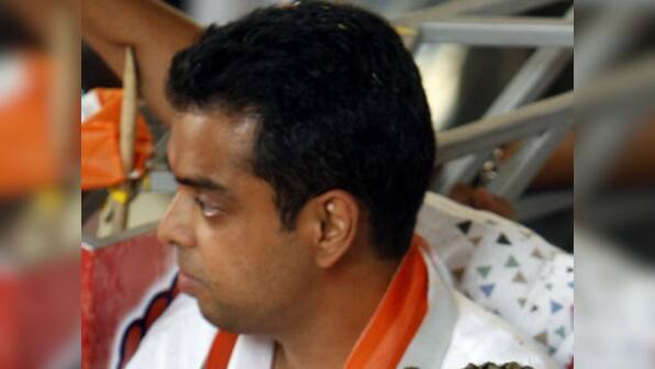 Milind Deora under fire for questioning Rahul's advisers