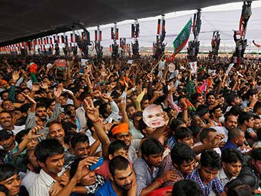 Stage at Narendra Modi rally collapses, three injured – Firstpost