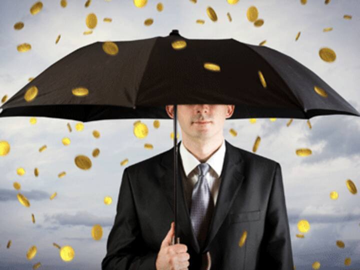 US CEOs are getting huge raises. Here's why their employees aren't US CEOs are getting huge raises. Here's why their employees aren't