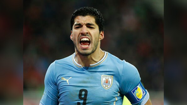 Suarez, Cavani headline Uruguay's provisional World Cup squad
