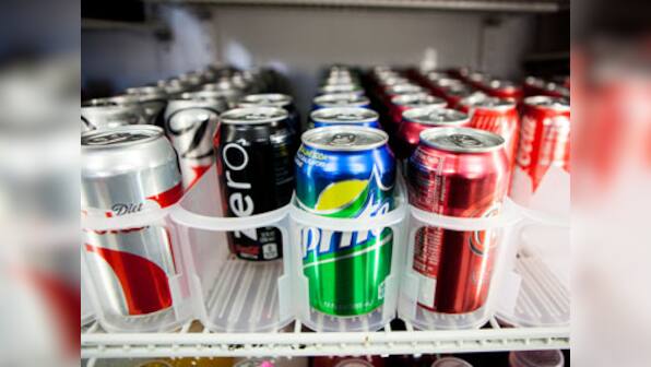  Should sugar sweetened drinks sport a health warning? This academician thinks so