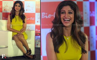 Yummy mummy Shilpa Shetty unveils calender on motherhood 