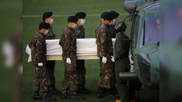S-Korean ferry: Another body found as search resumes