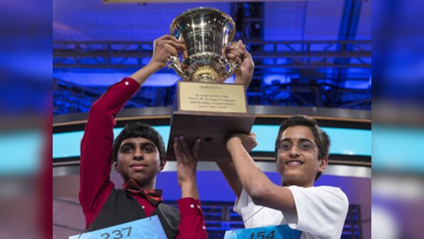 Obama bonds with Indian-American Spelling Bee co-champs