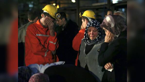 Fire breaks out at Turkey mine, hinders rescue efforts