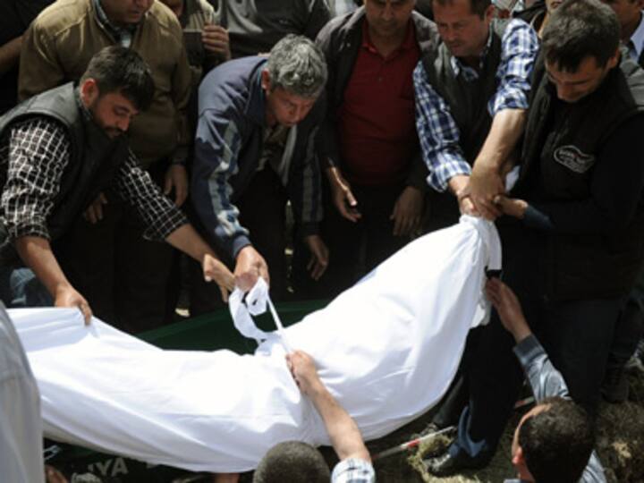 Turkish mining accident: Officials deny responsibility