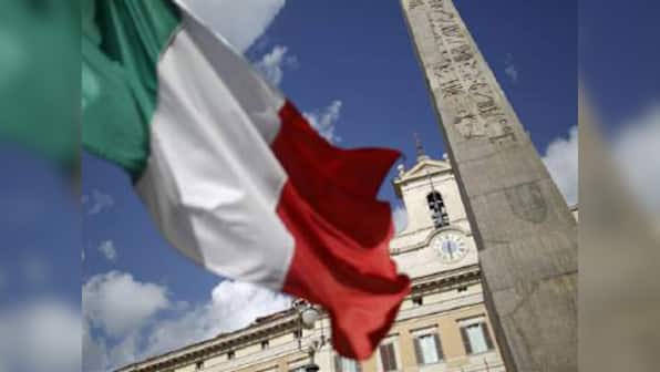 14 dead, 200 missing in shipwreck near Italy