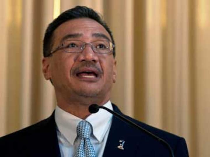 Malaysian defense minister defends inaction on MH370 radar
